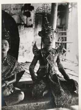 Femme déguisée (Saïgon)